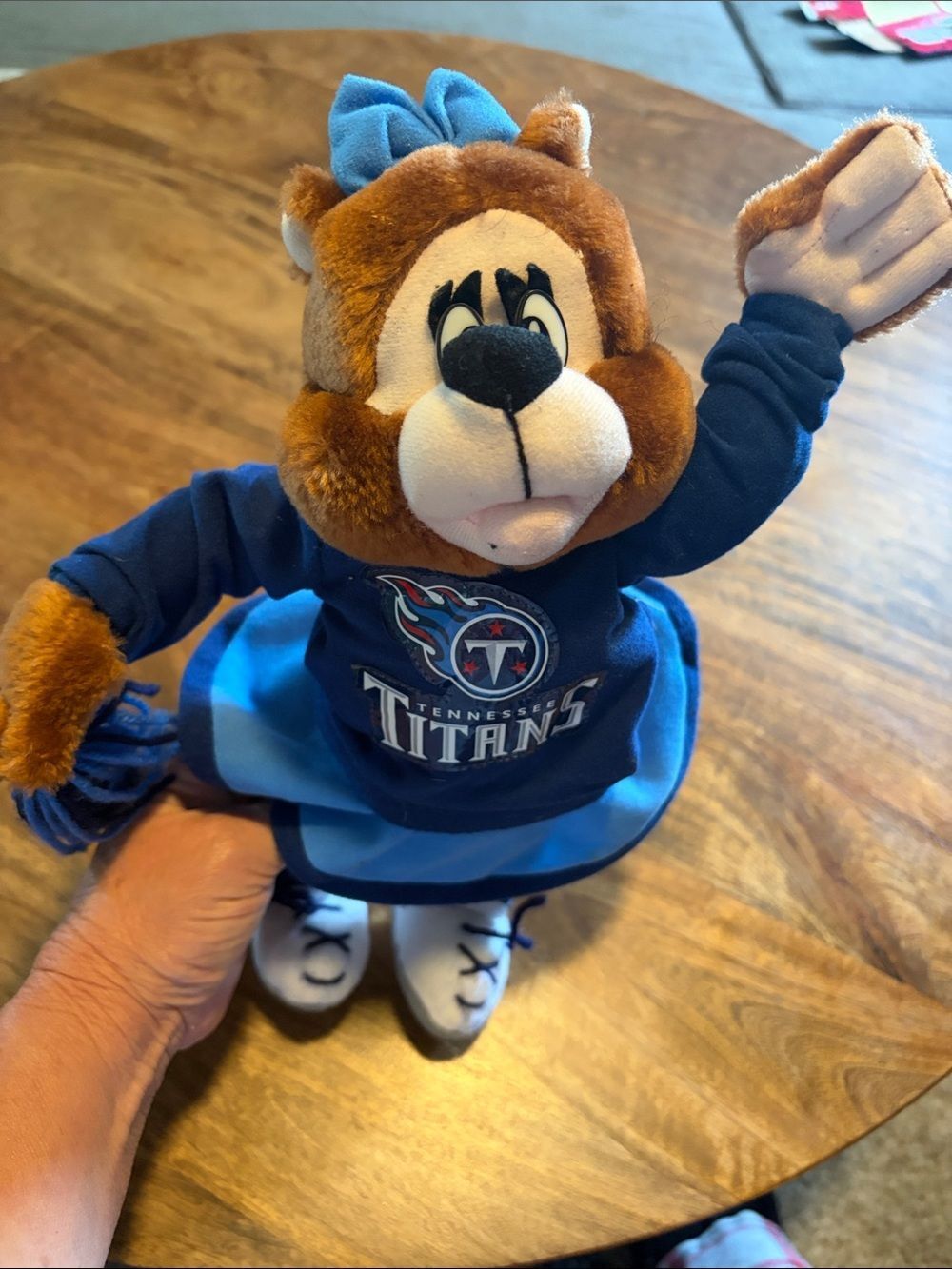 Titans cheer bear 1999 NFL official
